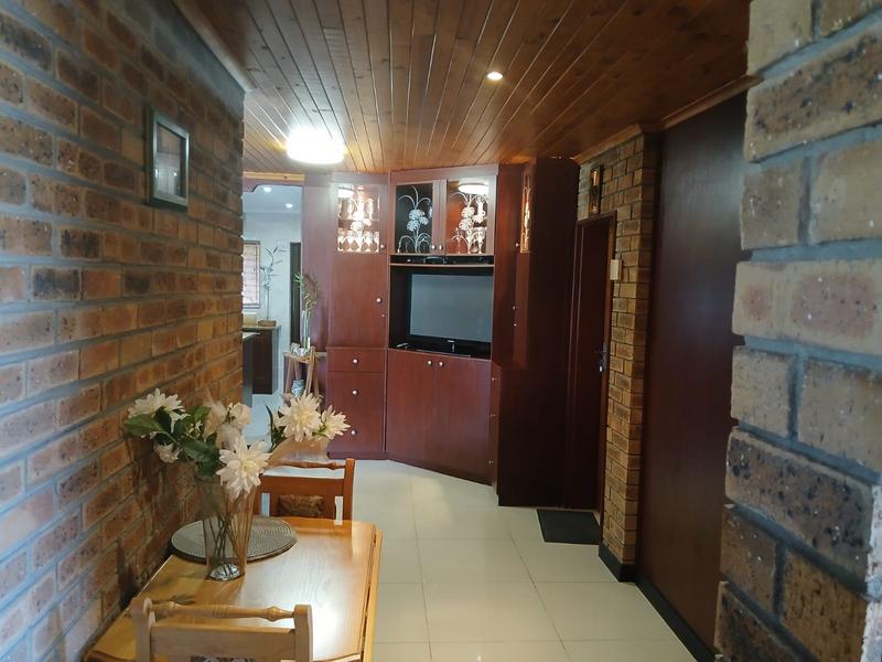 4 Bedroom Property for Sale in Rustdal Western Cape